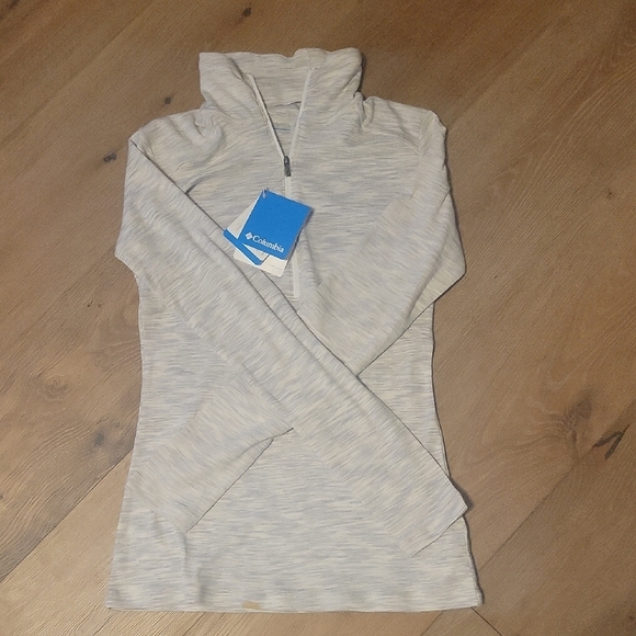 Columbia Light Gray Pullover Long Sleeve - Picture 1 of 3
